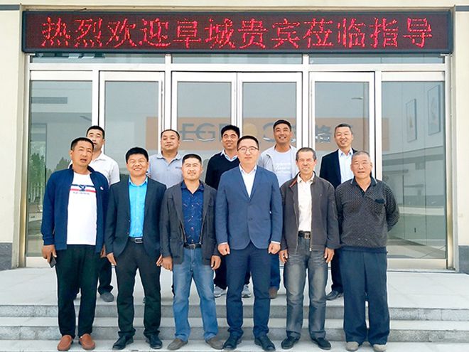 艾格多岐伯基地—5月6日迎來(lái)河北阜城養(yǎng)殖貴客參觀指導(dǎo)